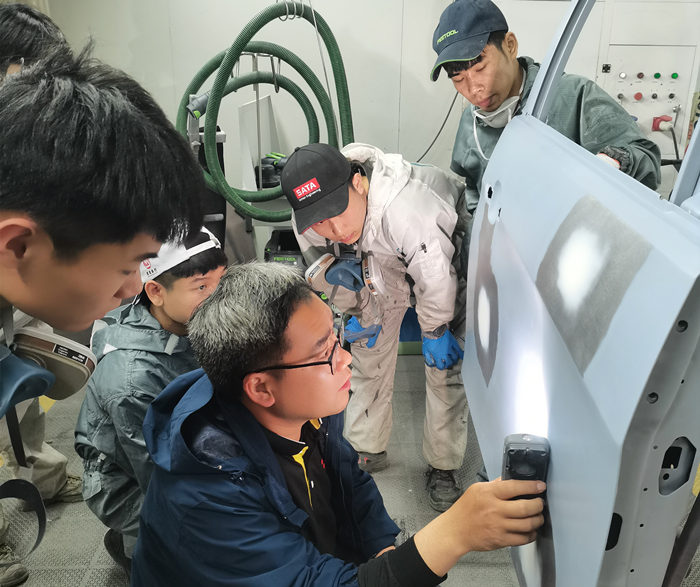 汽车喷漆选手 宿迁拉练_副本.jpg