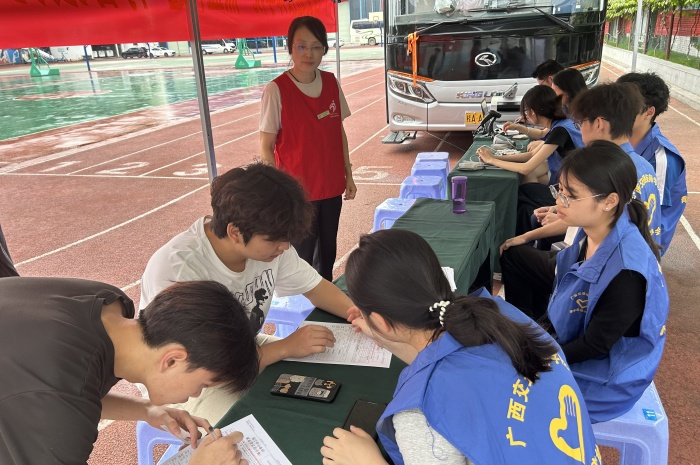 1748591344751042978.png 志愿者讲解填写要点.png